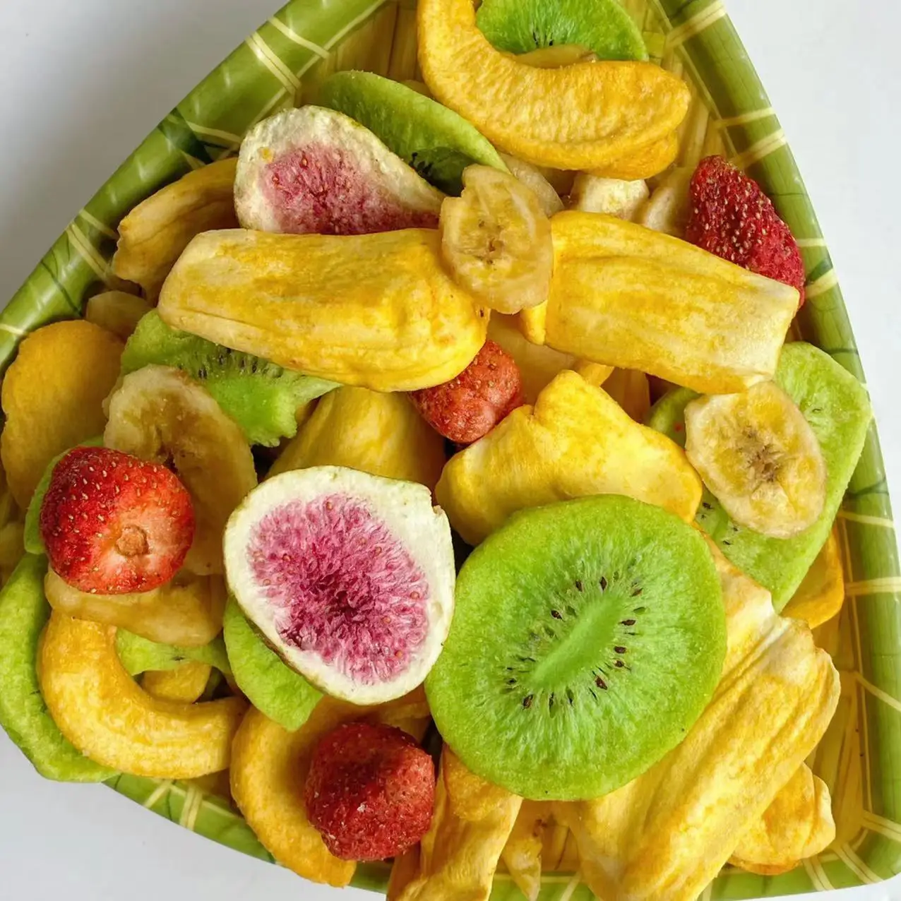 Snacks à base de fruits et légumes séchés : le petit cadeau de la nature - paquets