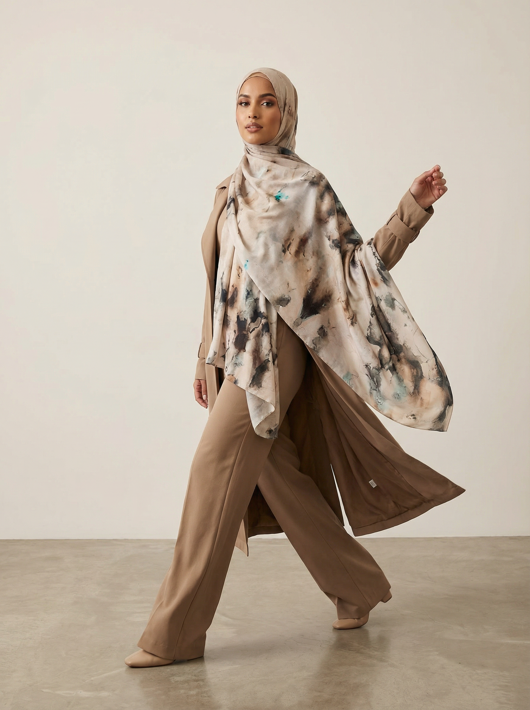 Hvordan forbedrer hijab af modal-material blødhed og faldperformance i moderne hovedbeklædningsdesign