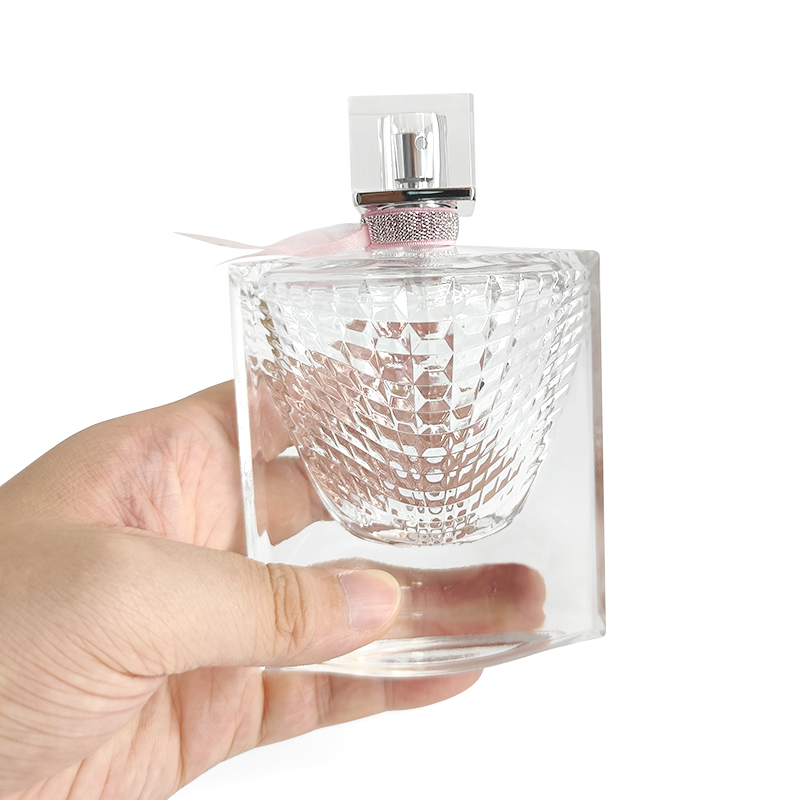 Botella de perfume recargable de lujo de 50 ml y 75 ml de vidrio, con pulverizador, diseño elegante, personalización y tamaño de viaje