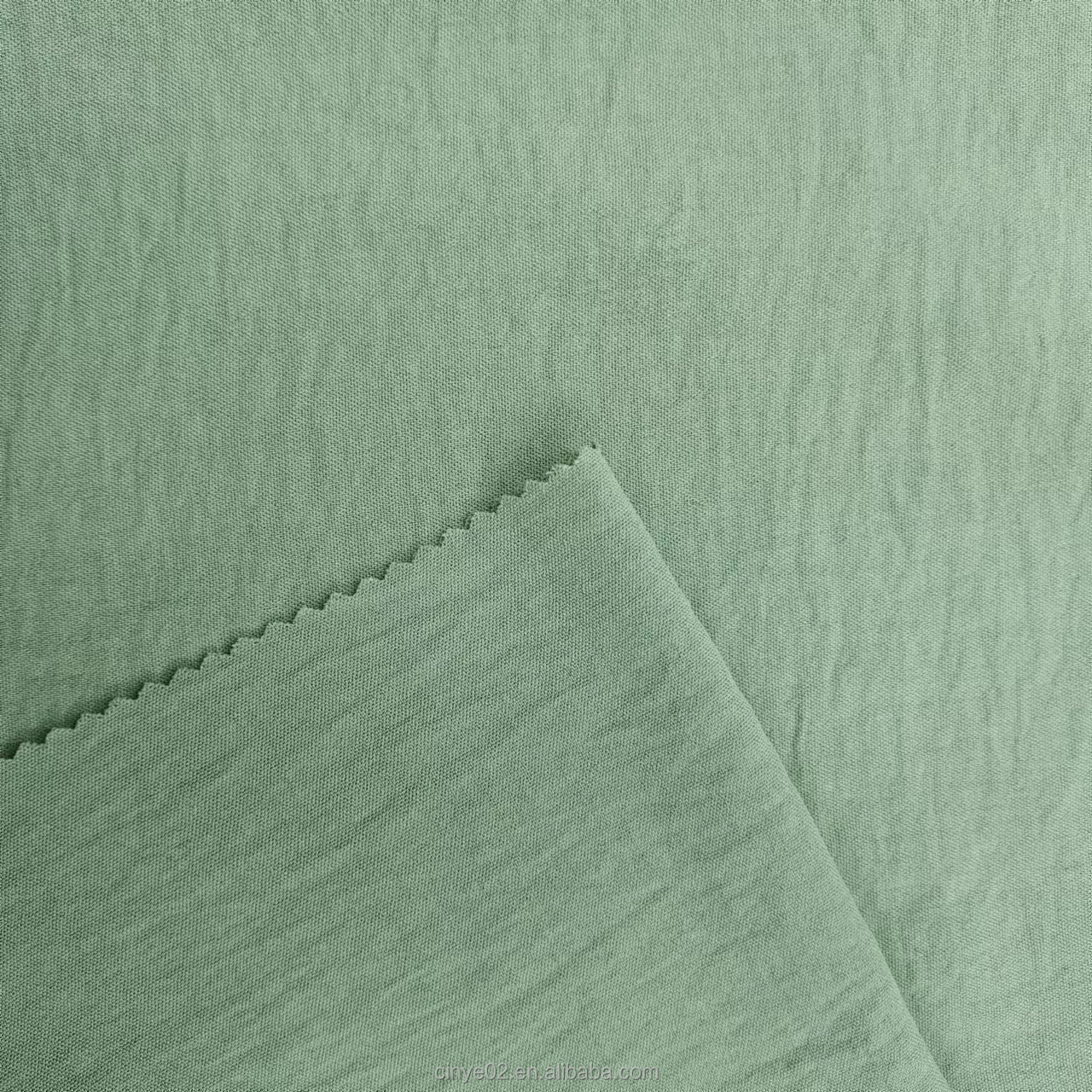 Explore the benefits of using crinkle fabric in your designs