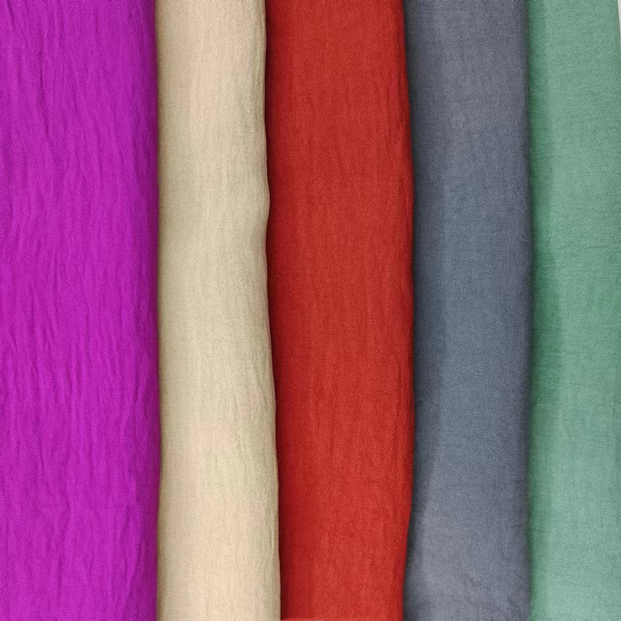 Solid Dyed Air Flow Woven Polyester crepe solid dyed and printed 150gsm women CEY Fabric supplier