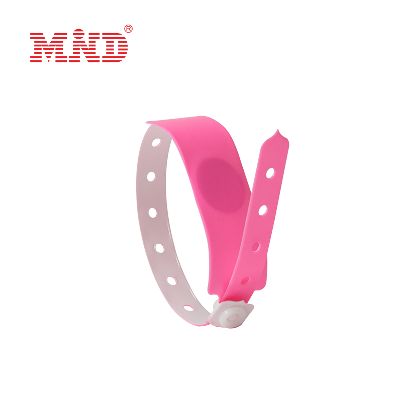 Zijn wegwerpbare RFID-vinylpolsbandjes kosteneffectief voor evenementen van één dag?