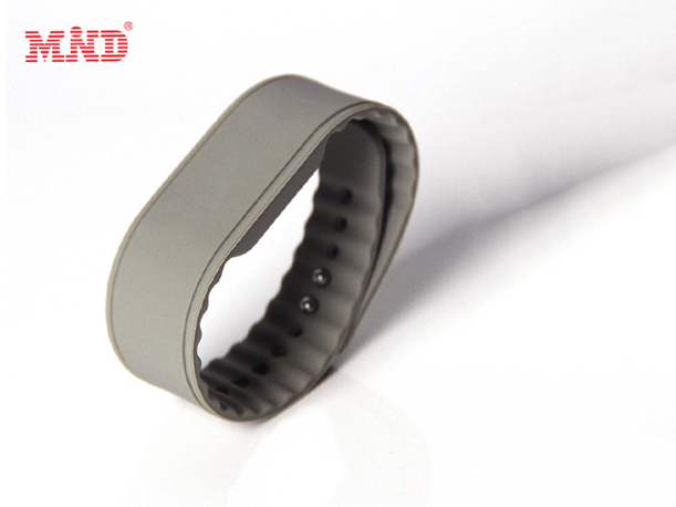 Unmatched Comfort with Silicone RFID Wristbands