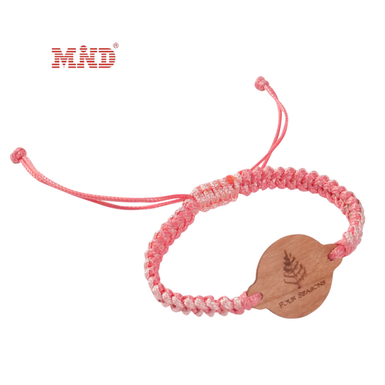 5 Benefits of Using Wooden RFID Woven Wristbands for Festivals