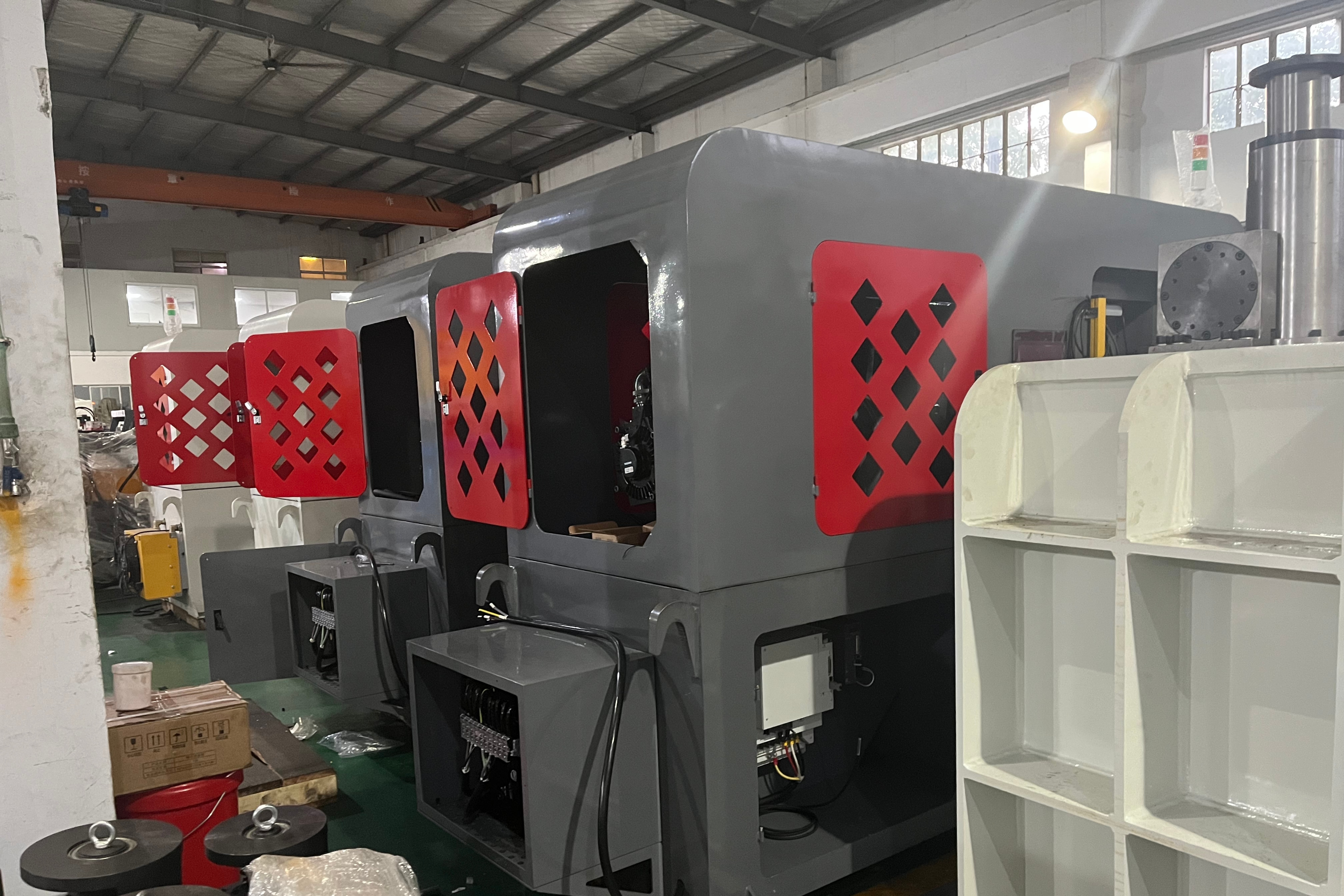 Head Restraint Notching Broached Rolled Pressed In Machine4.jpg