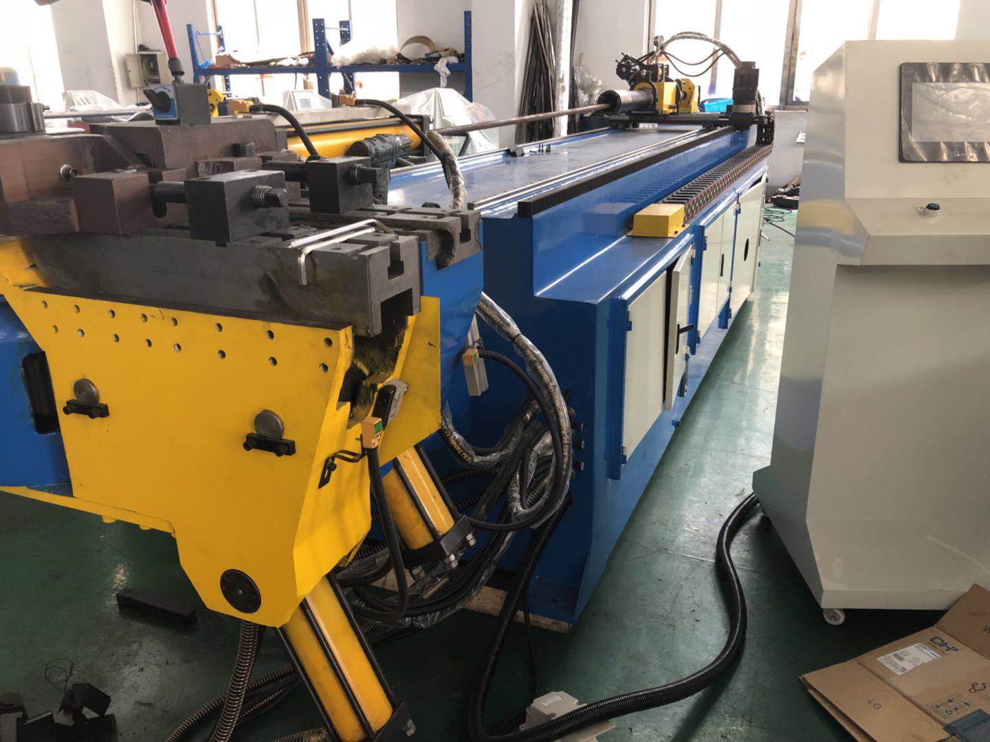 What Buyers Need to Know About Square Pipe Bender Materials
