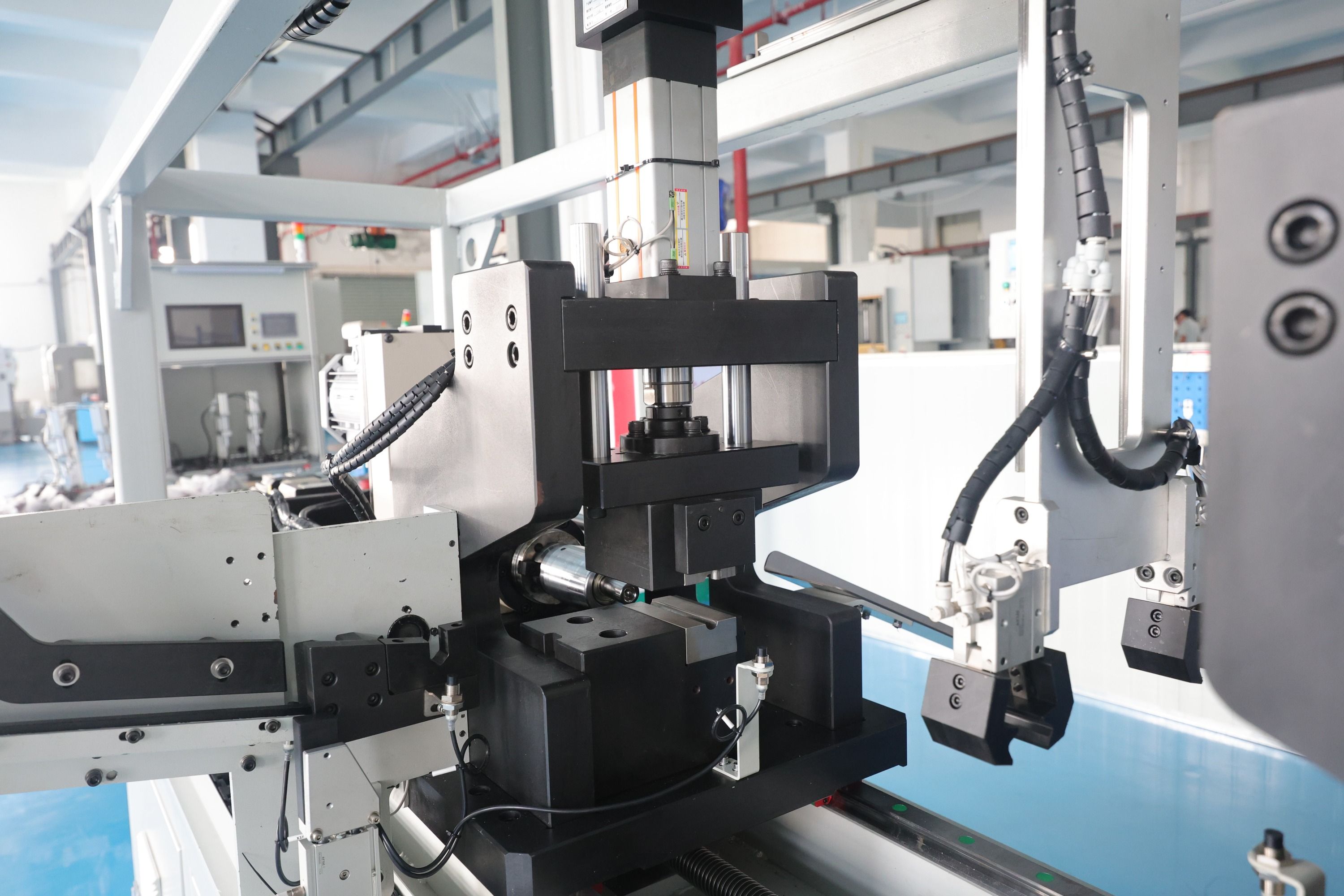 Double head round head machine pipe end forming machine8(16164c9845).JPG