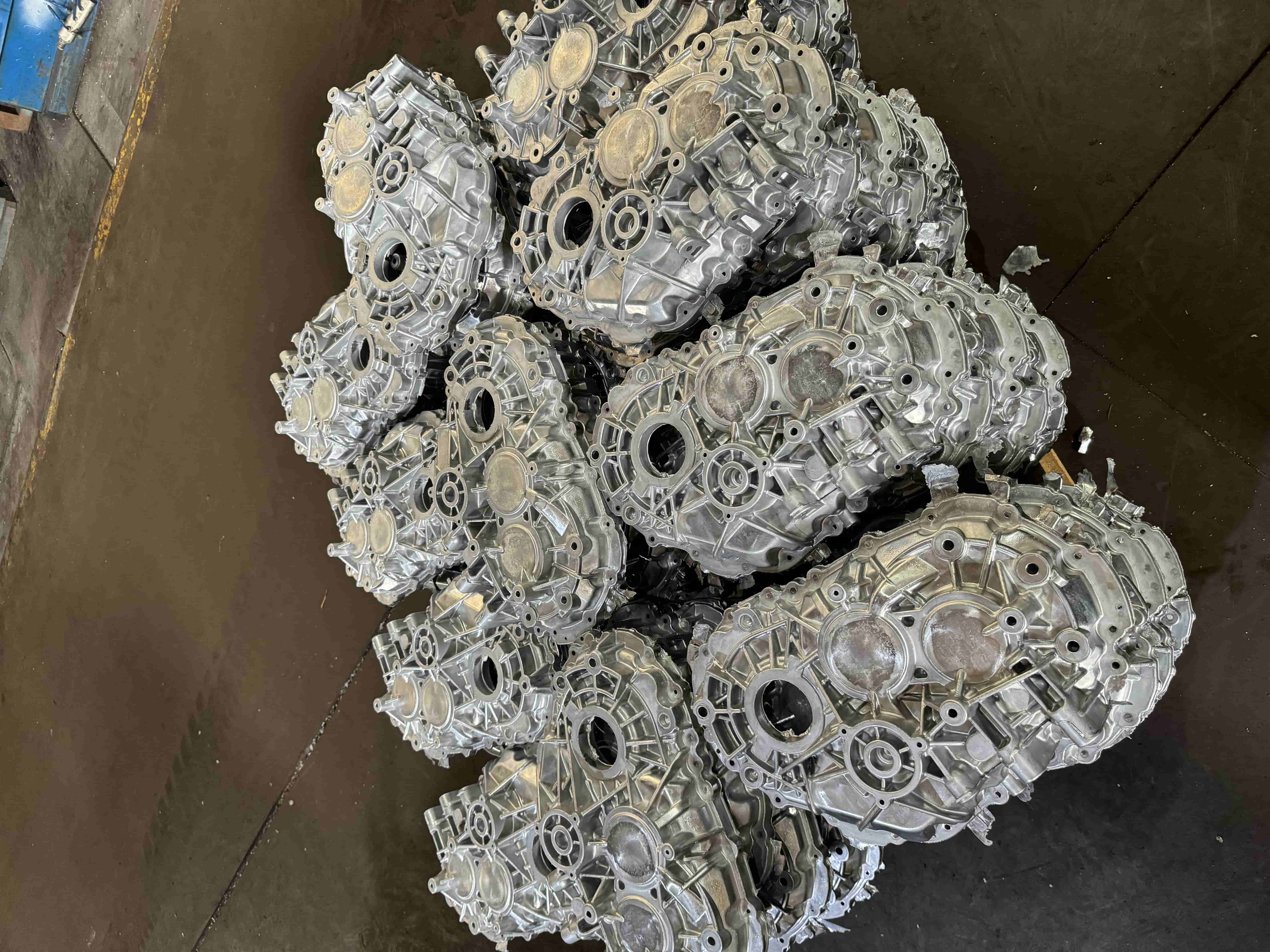 Penyesuaian Produk Pengecasan Aluminium