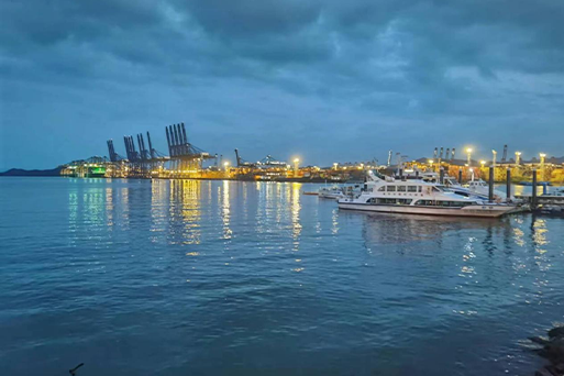 HJ FORWARDER Rundtour um den Yantian-Port