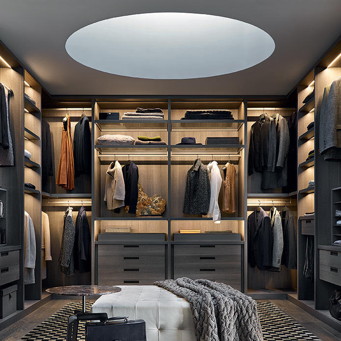 Modern Luxury Shaker Doors Design Walk-in Closet White Paint Finish Solid Wood Walk In Wardrobe Storage Cabinet