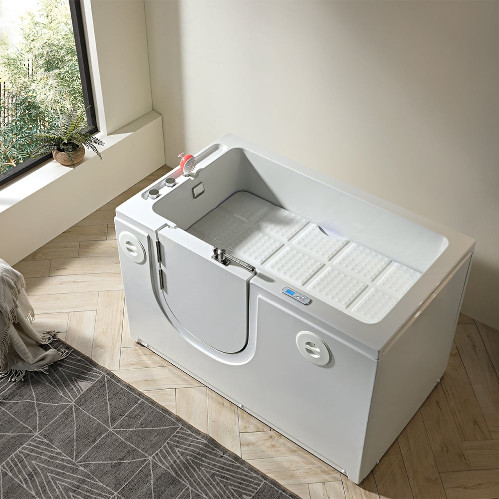 Elegant Bathtub, Enjoy Relaxing Bath Time