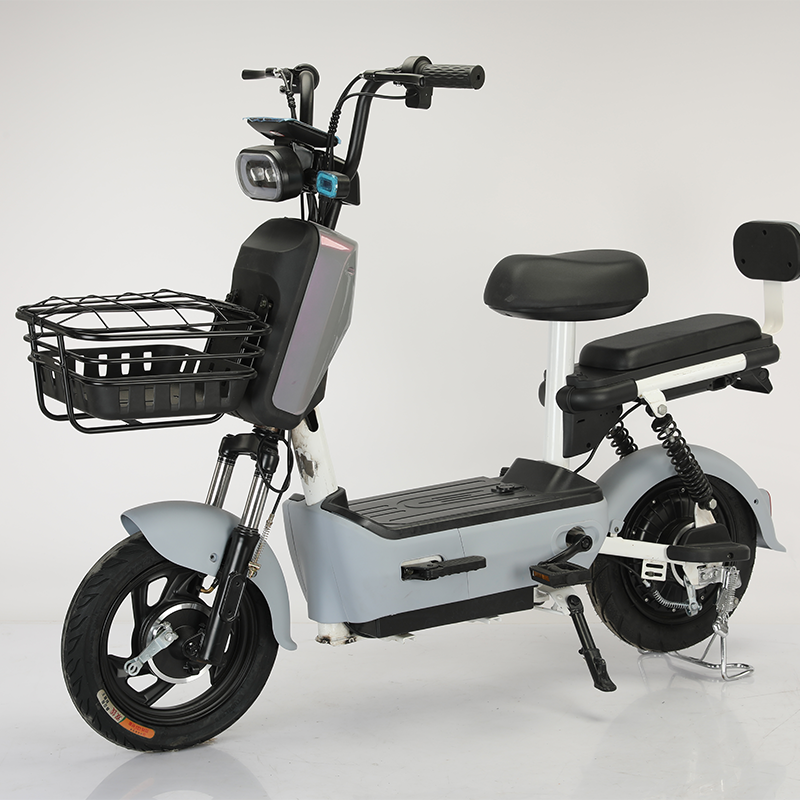 motoneta Elétrica 350W com Grande Capacidade e Confortável para Percursos Urbanos