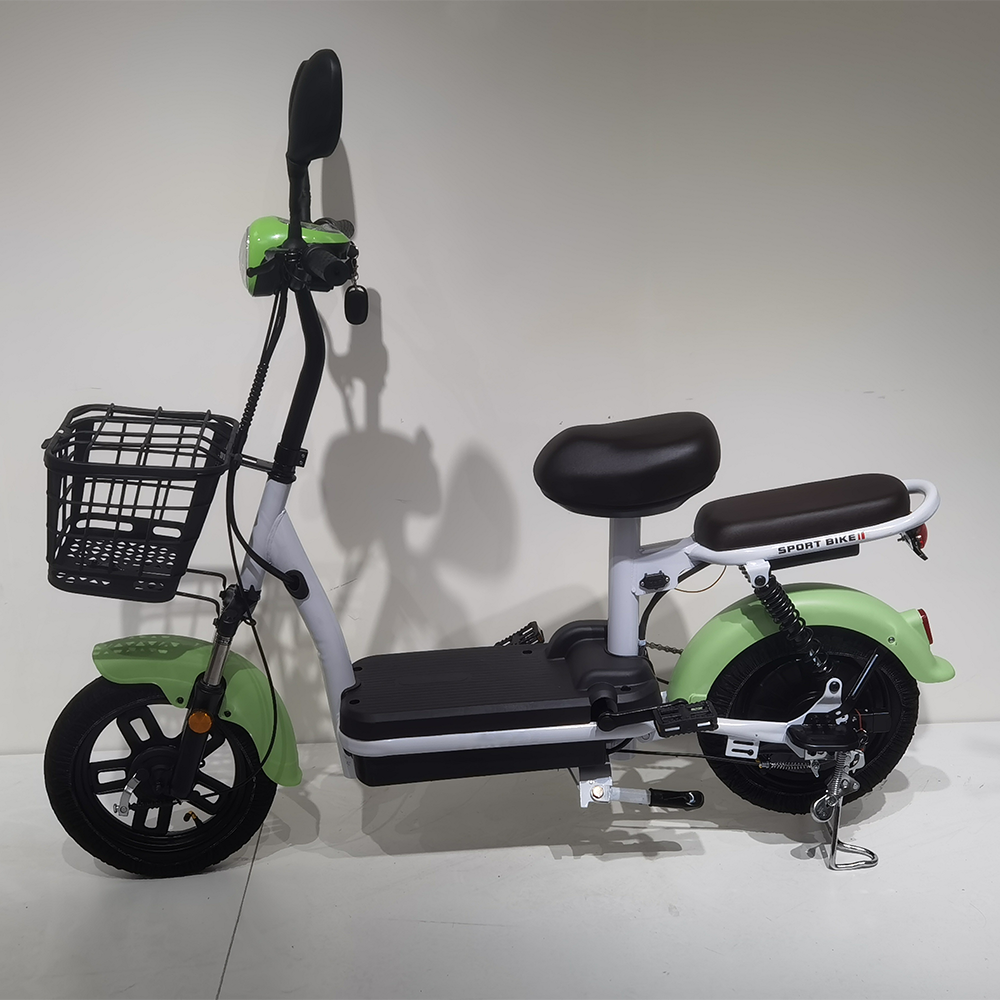 Scooter Elétrico tipo Motoneta com Assistência por Pedal e Desempenho de Alta Velocidade