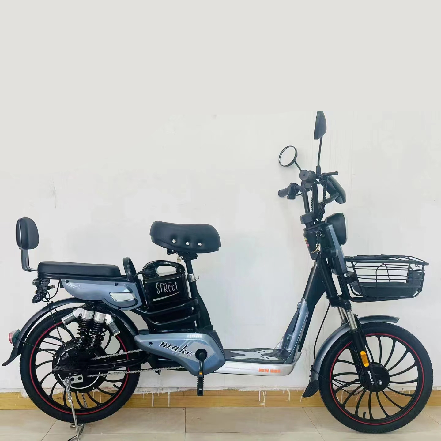Motoneta Elétrica 500W Personalizável com Luzes LED e Alta Capacidade