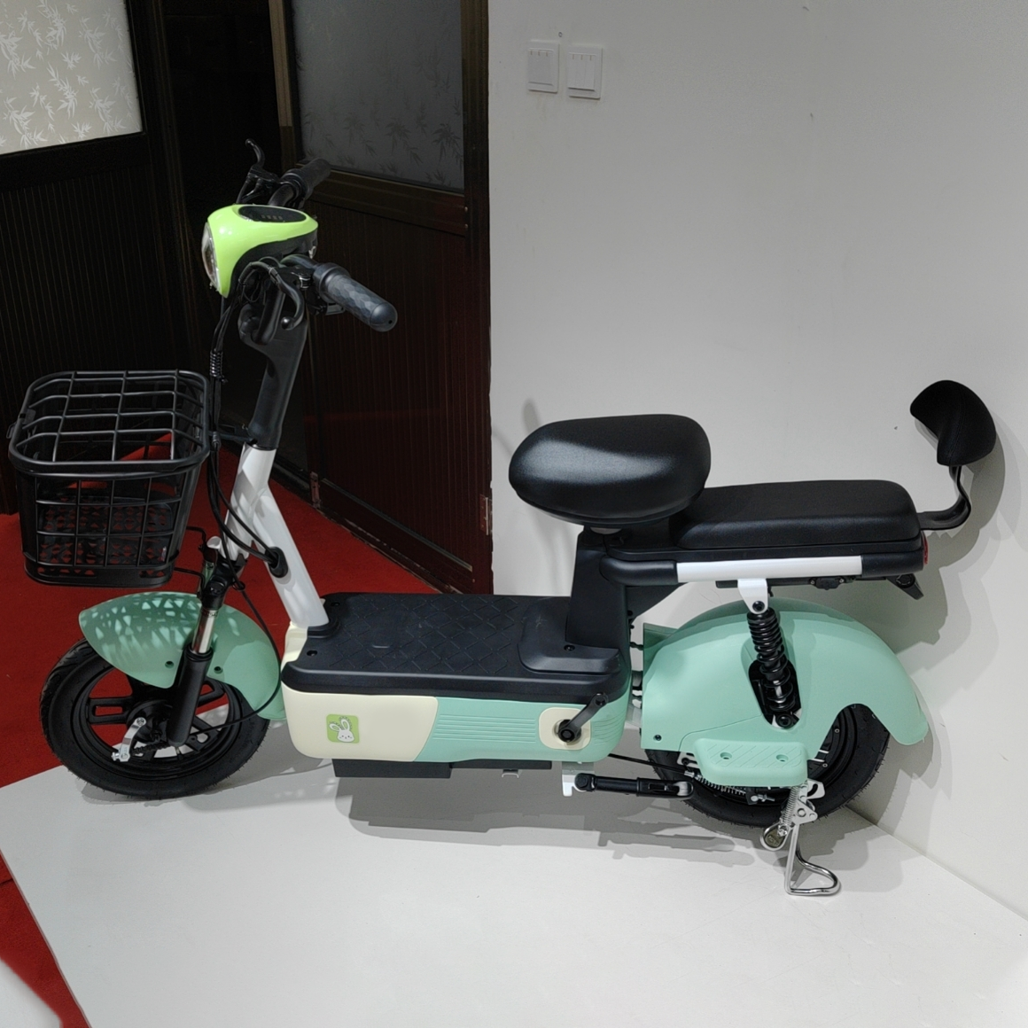 Powerful 500W Electric Scooter Top Quality bike with LED Lights Custom Colors