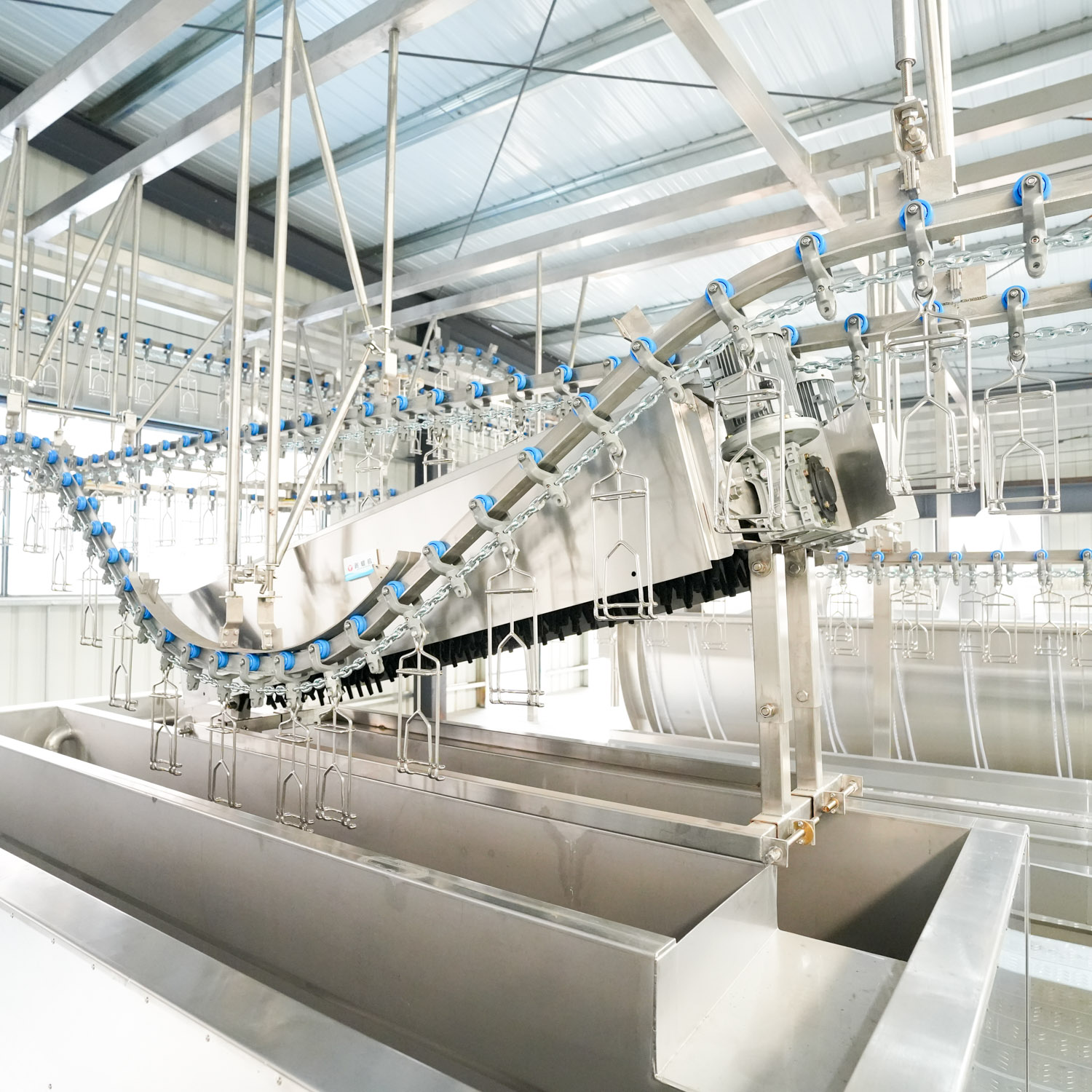 Integrated Dry Plucking and Water Recycling System