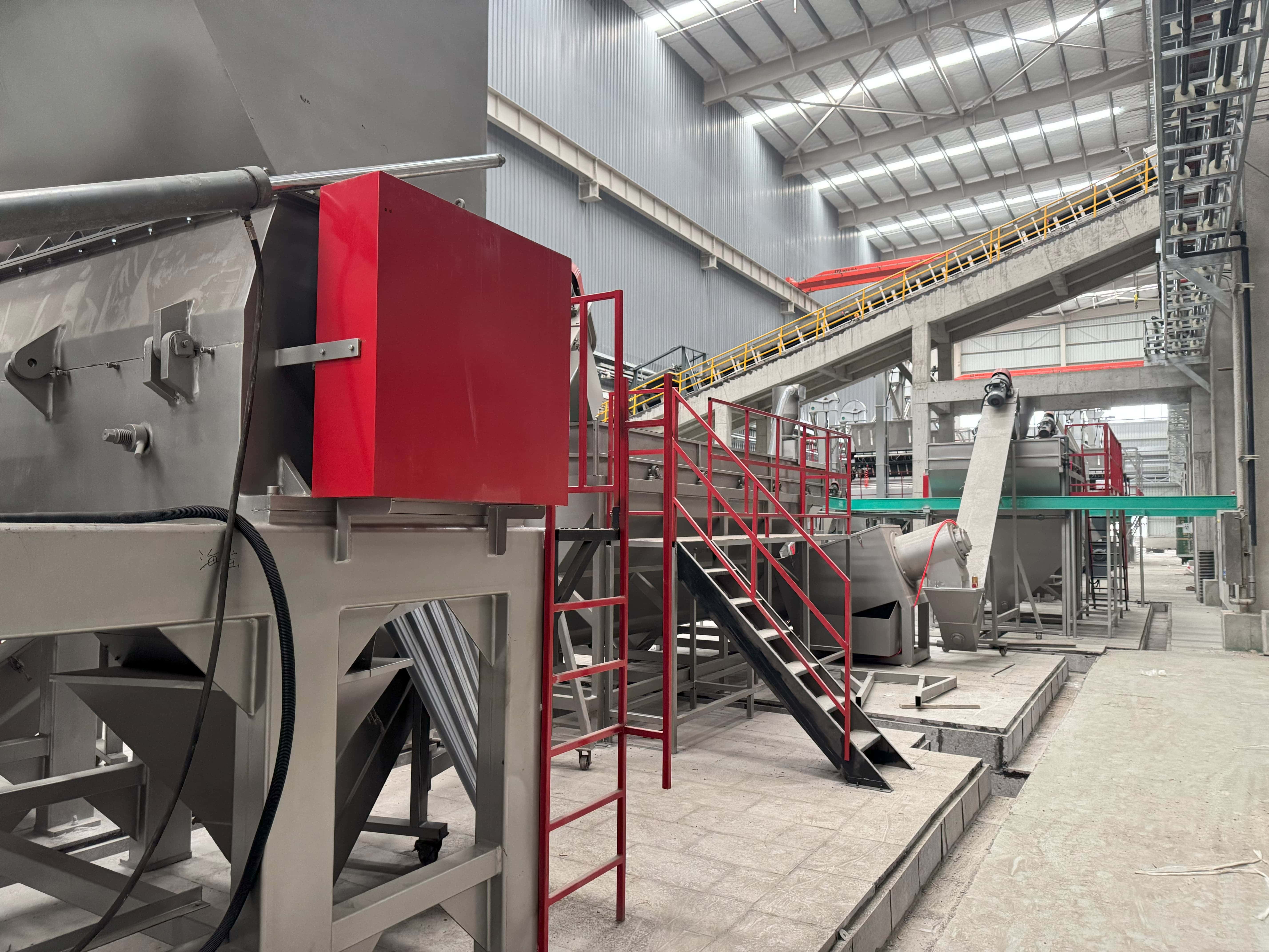 Crushing Washing Sorting Line for Waste Lead-Acid Batteries B (3).jpg