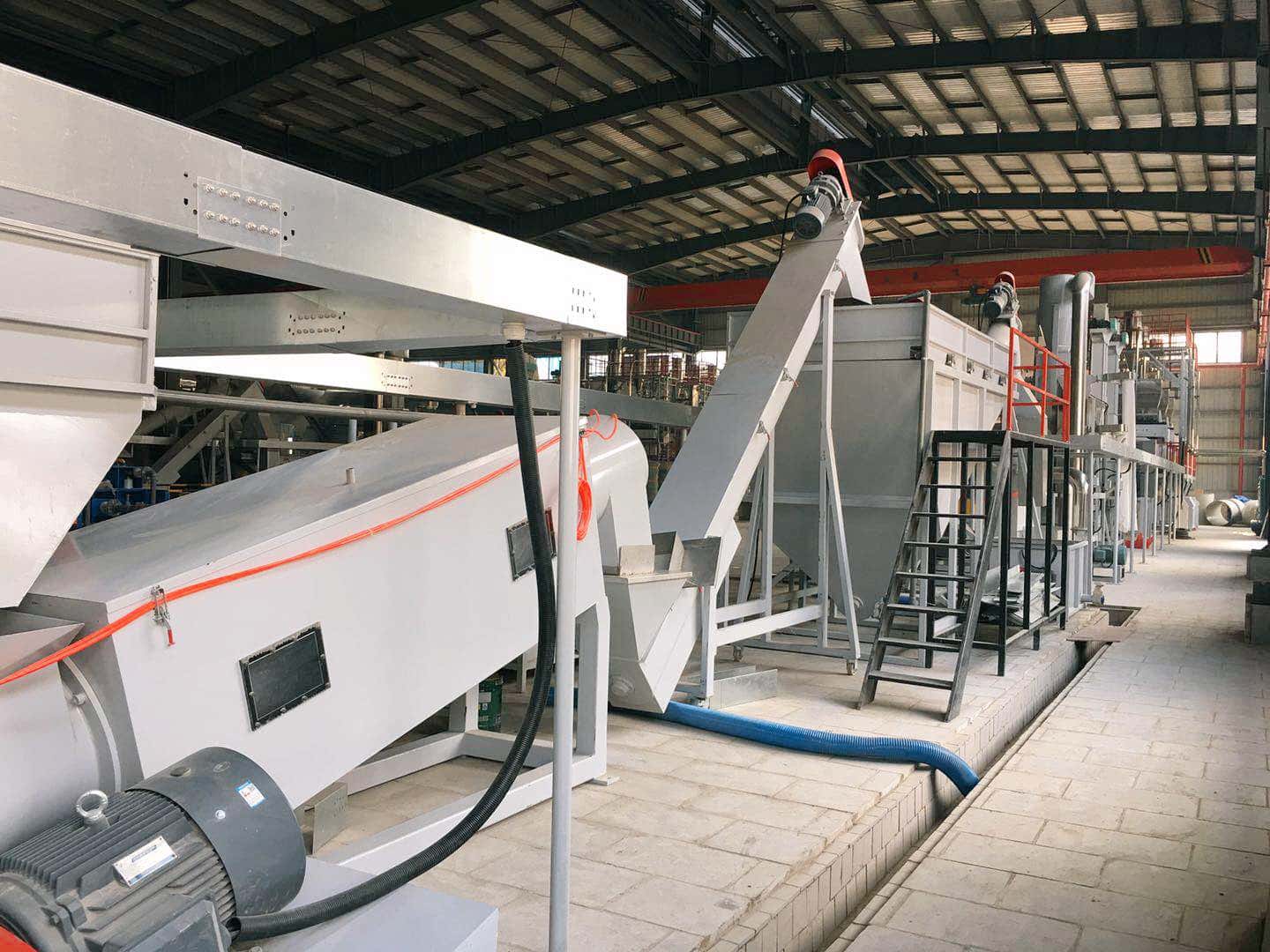 How Does a Bottle Flake Washing Line Ensure Clean Recycled Materials