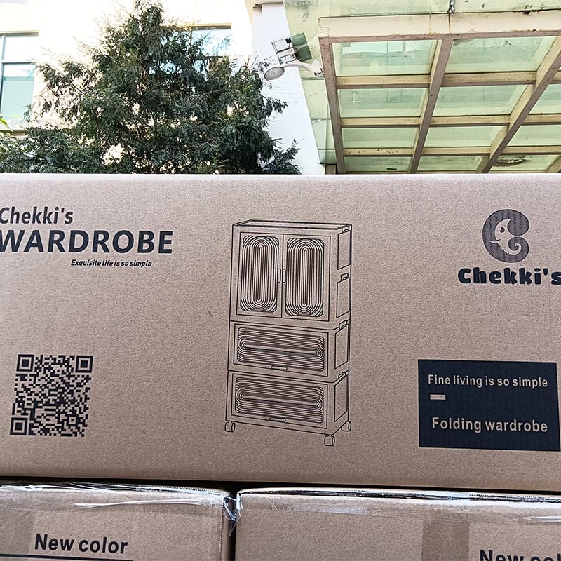 Chekki's Carton