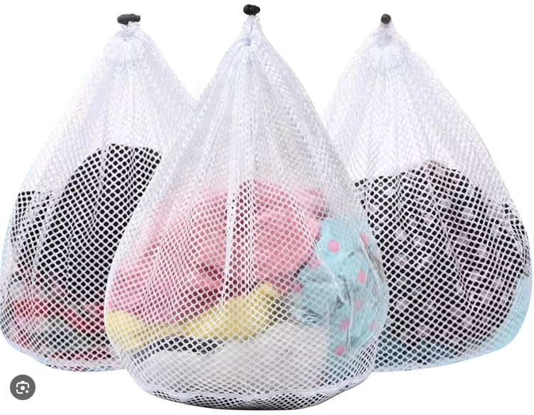 Mesh Laundry Bag vs Fabric Laundry Bag: Which Should You Choose?