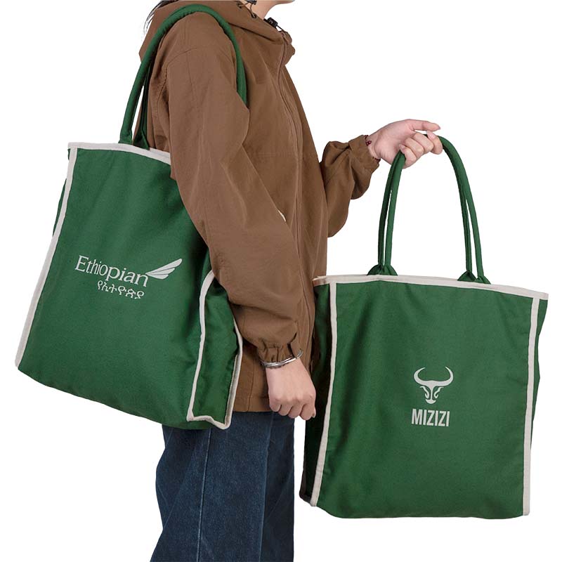 Contrast-Trim Zip-Top Canvas Tote Bag