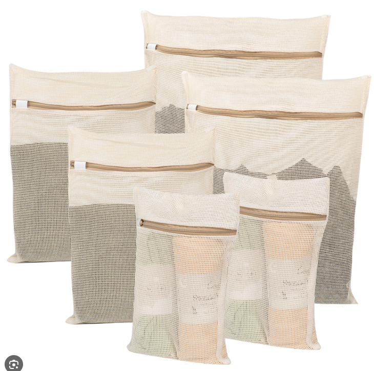Mesh Laundry Bag vs Fabric Laundry Bag: Which Should You Choose?