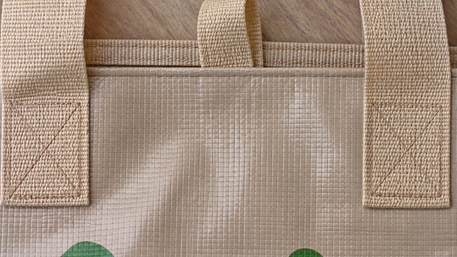 supermarket_bag_handle_reinforcement_and_hang_loop.webp