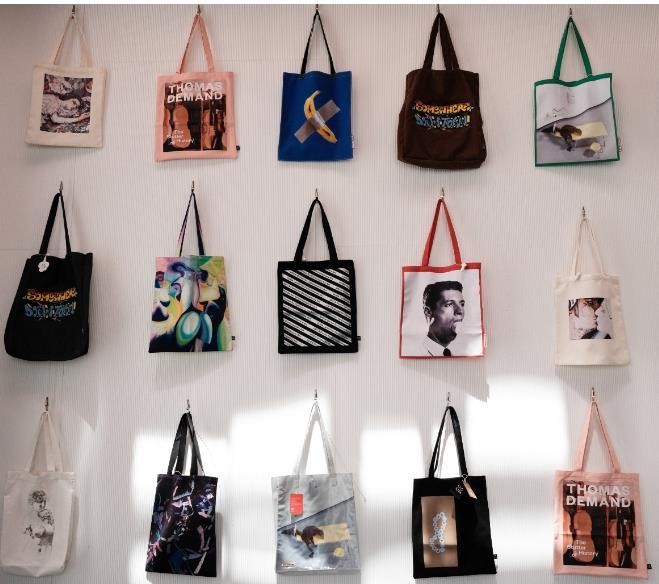 Custom Tote Bags for Retail Promotions (20).jpg