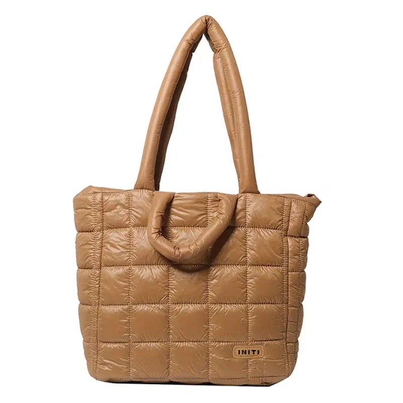 Grid Quilting Tote Bag.png