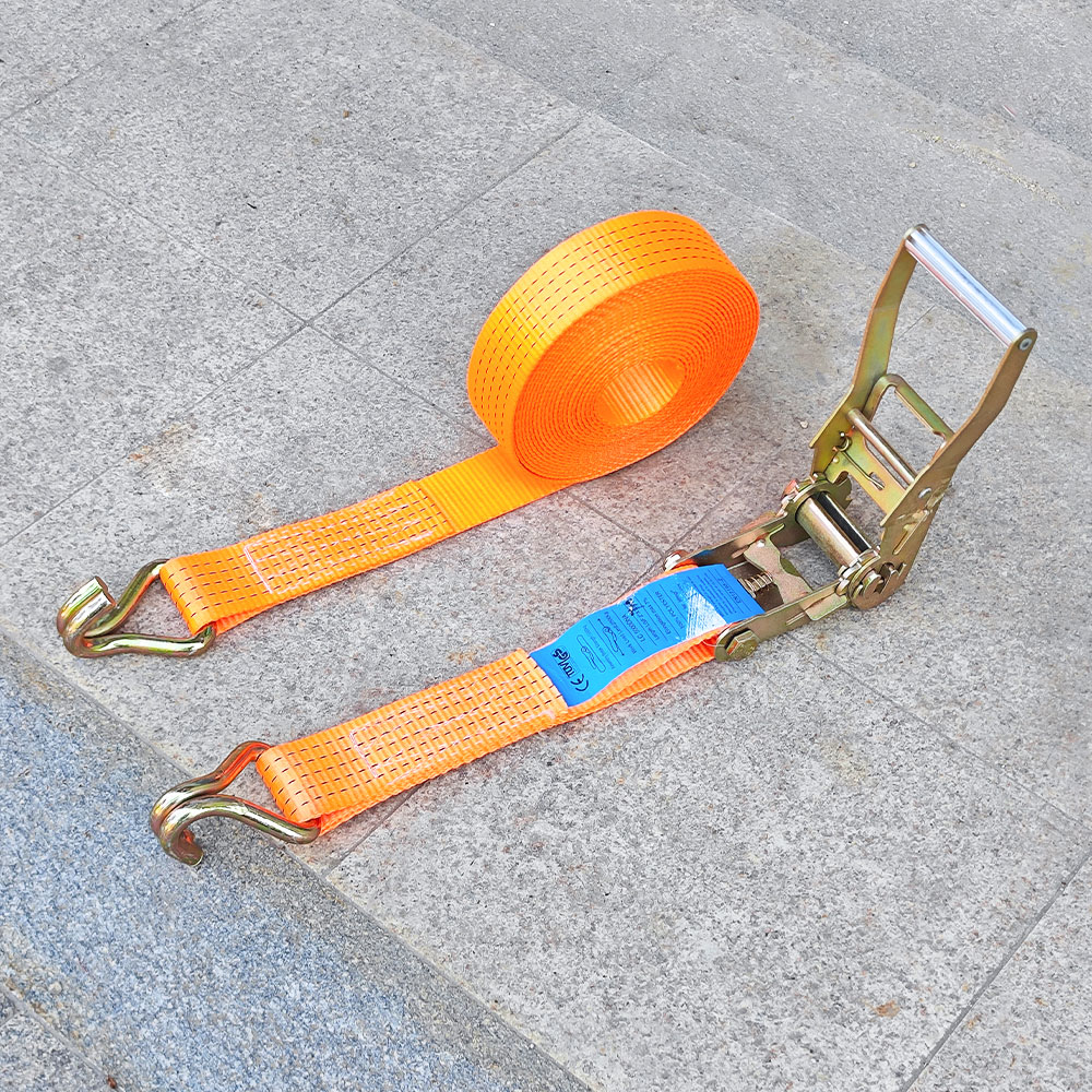 Understanding Material Advantages of Ratchet Down Straps