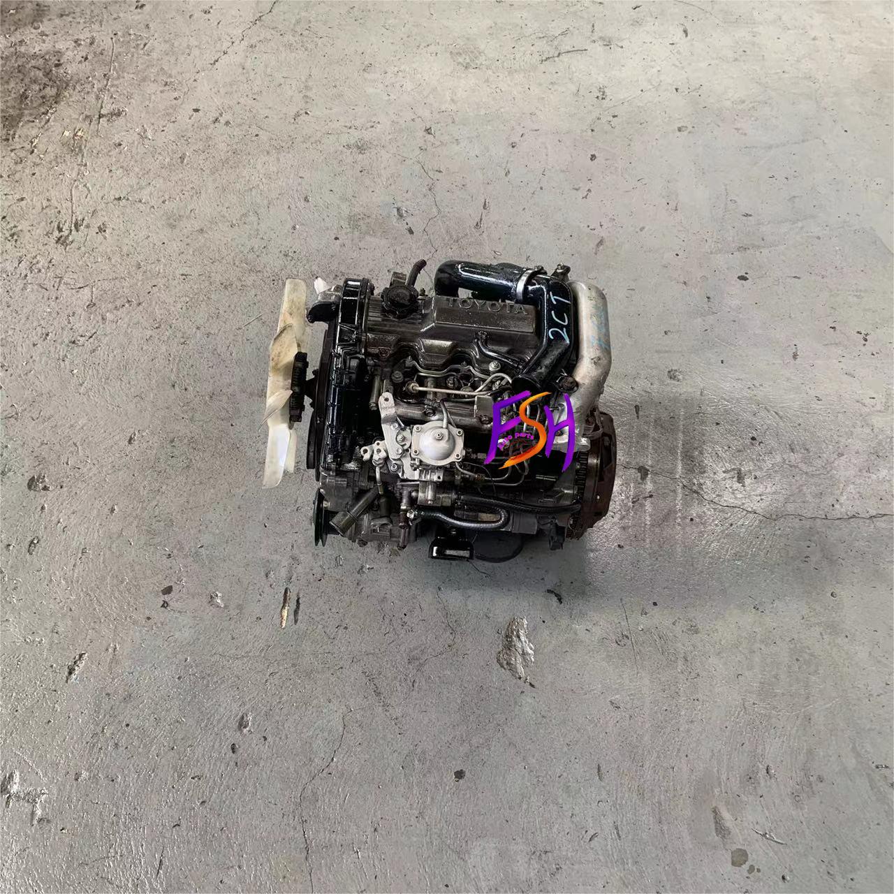 For Toyota Pickup 4 Cylinder Second-hand diesel Engine 2CT Used Diesel Engine factory