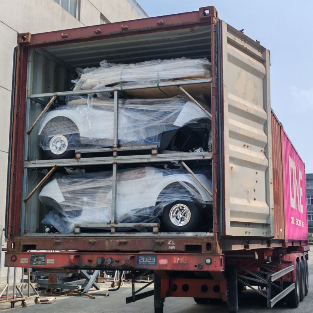 Neue Sendung elektrischer Golfcarts erfolgreich versandt