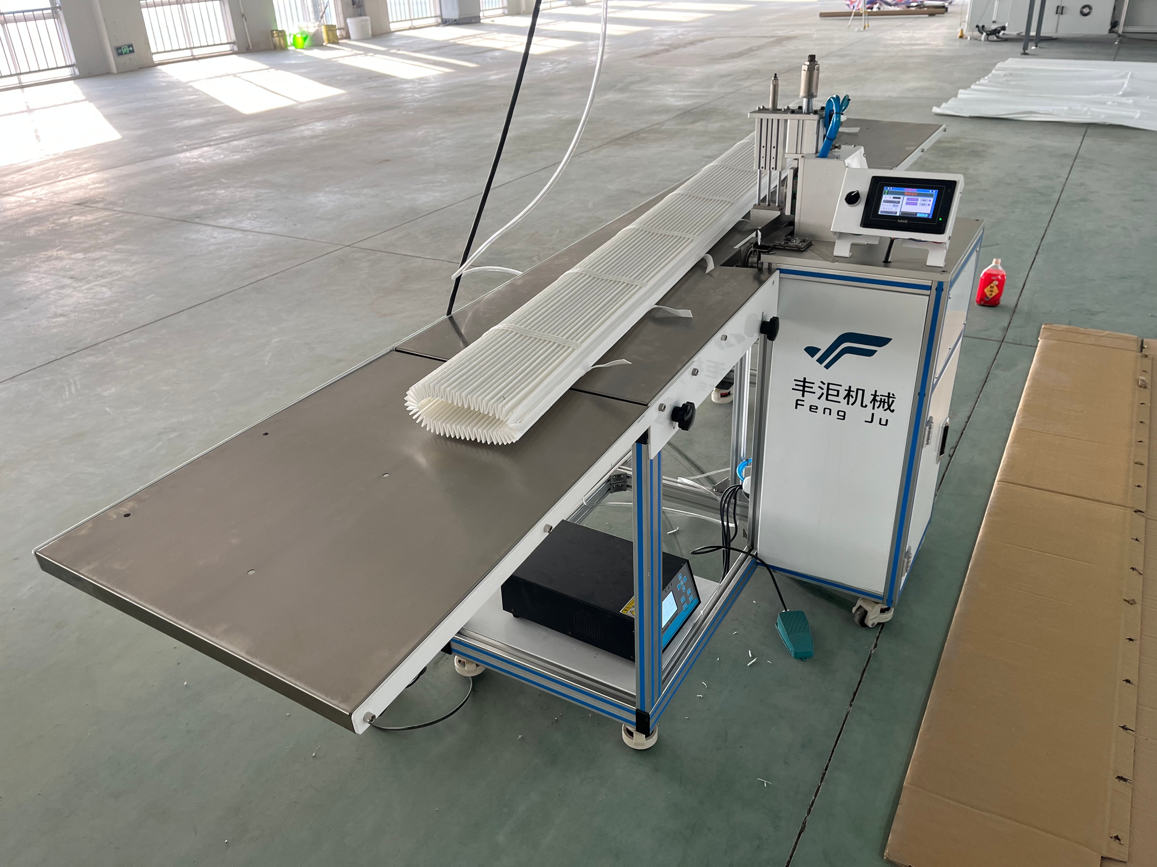 Middle seam welding machine