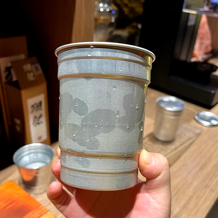 Differences between aluminum cups and traditional cups: Why aluminum cups are more worth choosing?