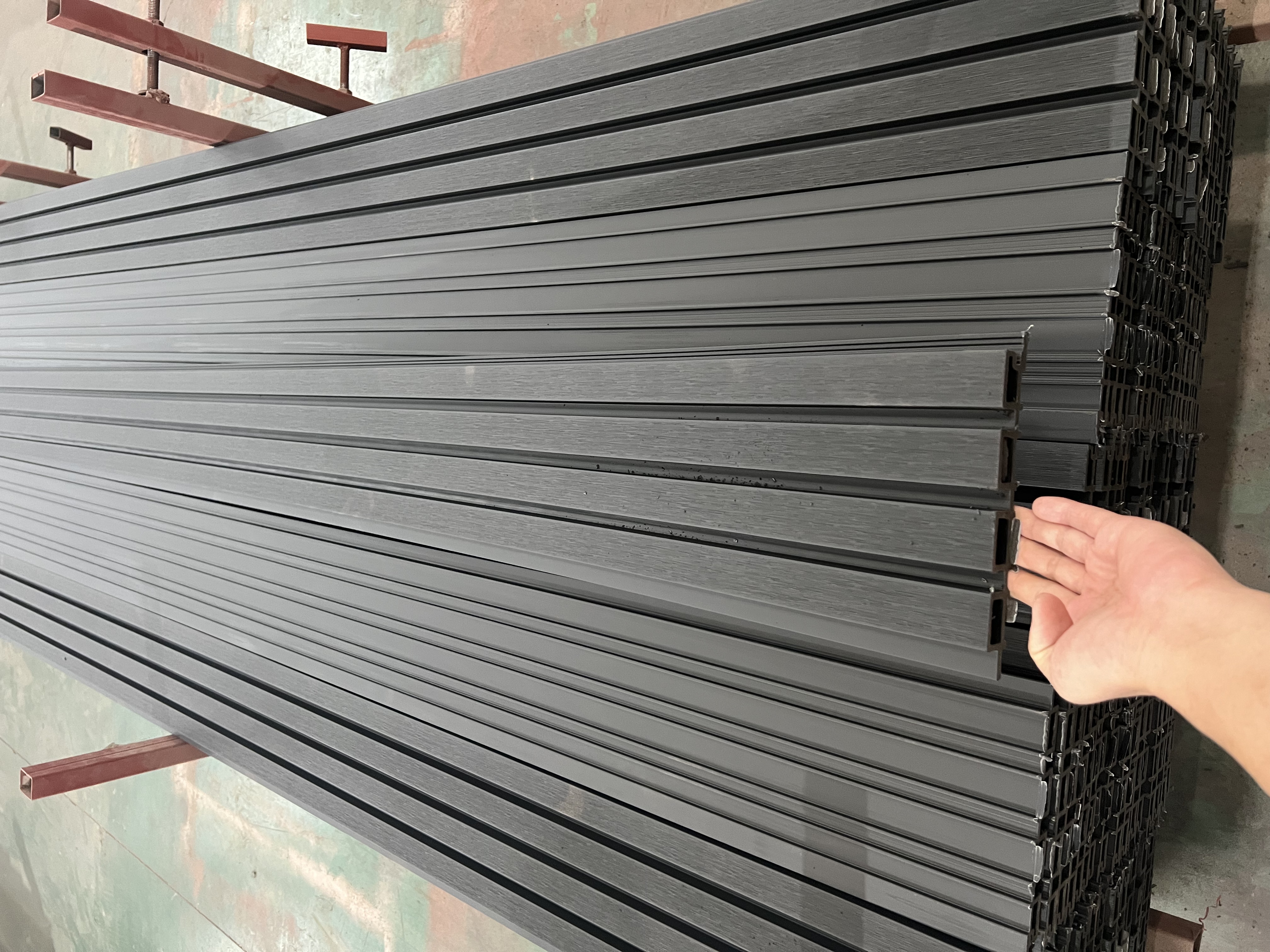 Weatherproof WPC Slat Wall | Outdoor Wood Plastic Slat Cladding for Landscape Decor