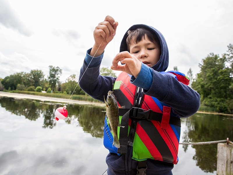 Le rôle des gilets de sauvetage pour enfants dans la promotion de la sécurité aquatique