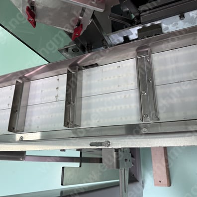 Cosmetic product cartoning machine4.jpg