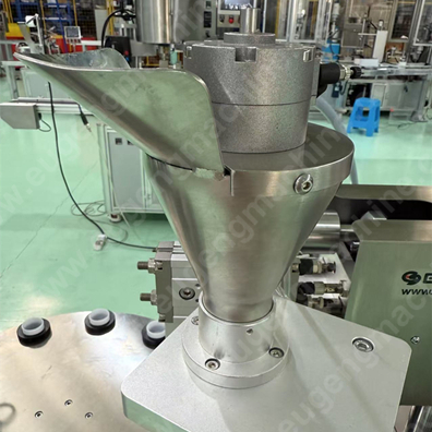 Nail polish filling machine07.jpg