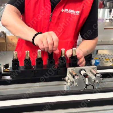 Automatic silicone mold lipstick filling machine production line25.png