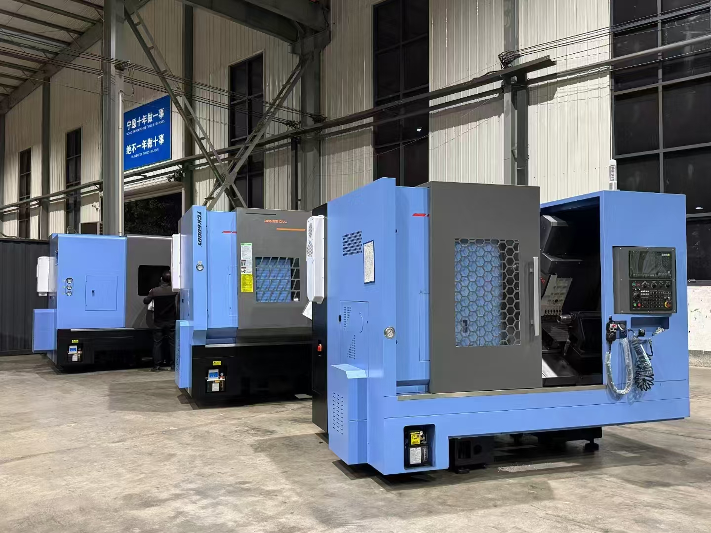cnc machine.jpg