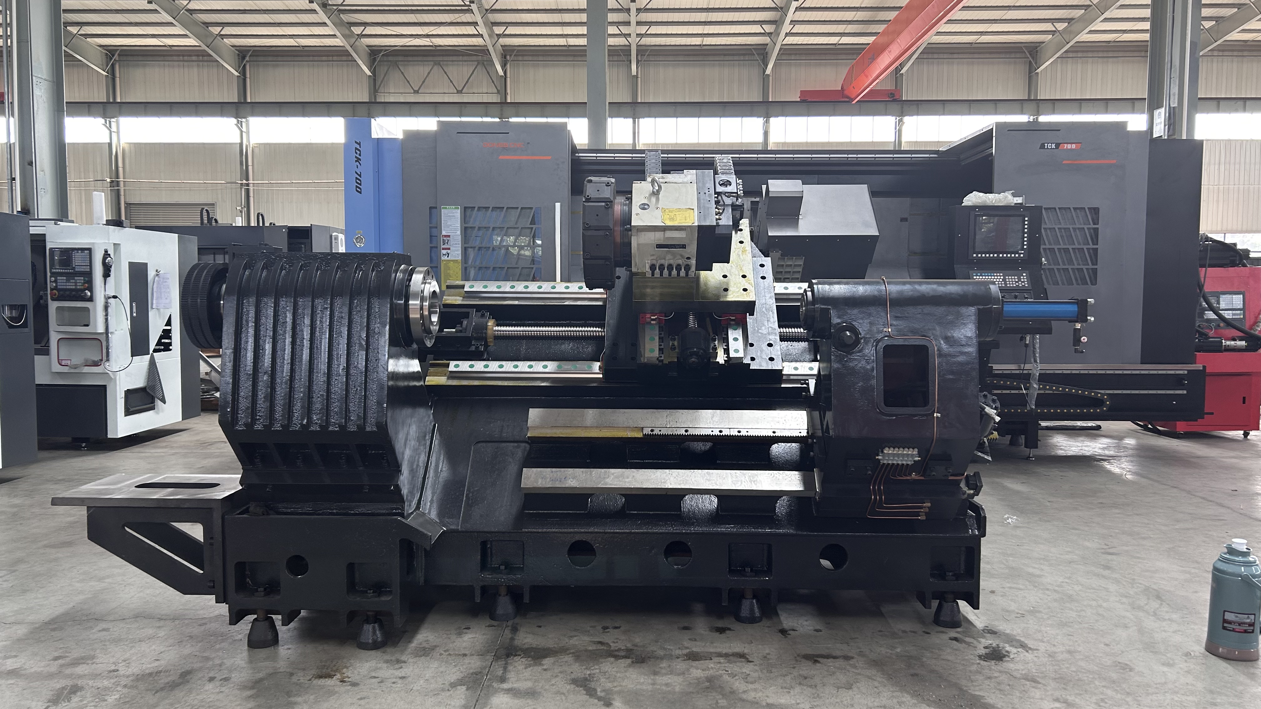 เครื่องหมุน CNC ที่มีเบดชัน: เปิดทางให้เกิดวิธีการแปรรูปโลหะใหม่ ที่มีประสิทธิภาพและประหยัด