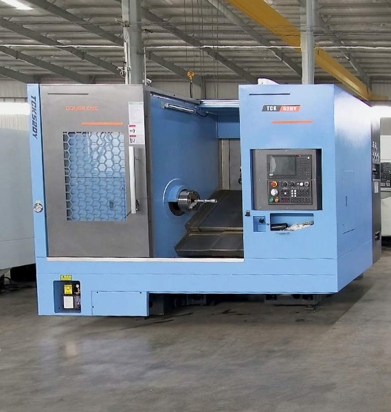 Torni CNC a letto inclinato per una maggiore efficienza nella lavorazione dei metalli