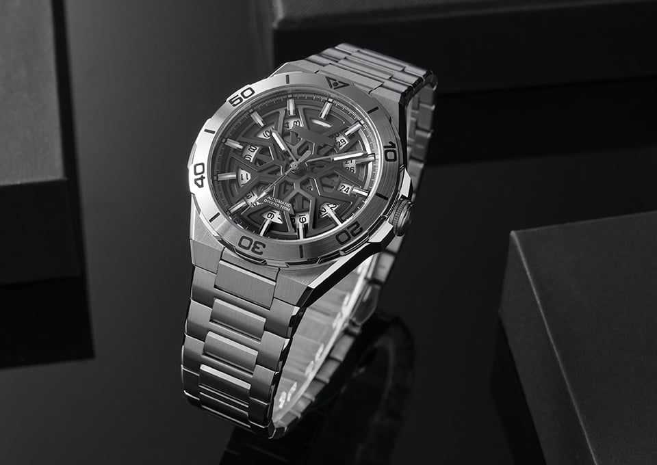 Understated Matte Sophistication