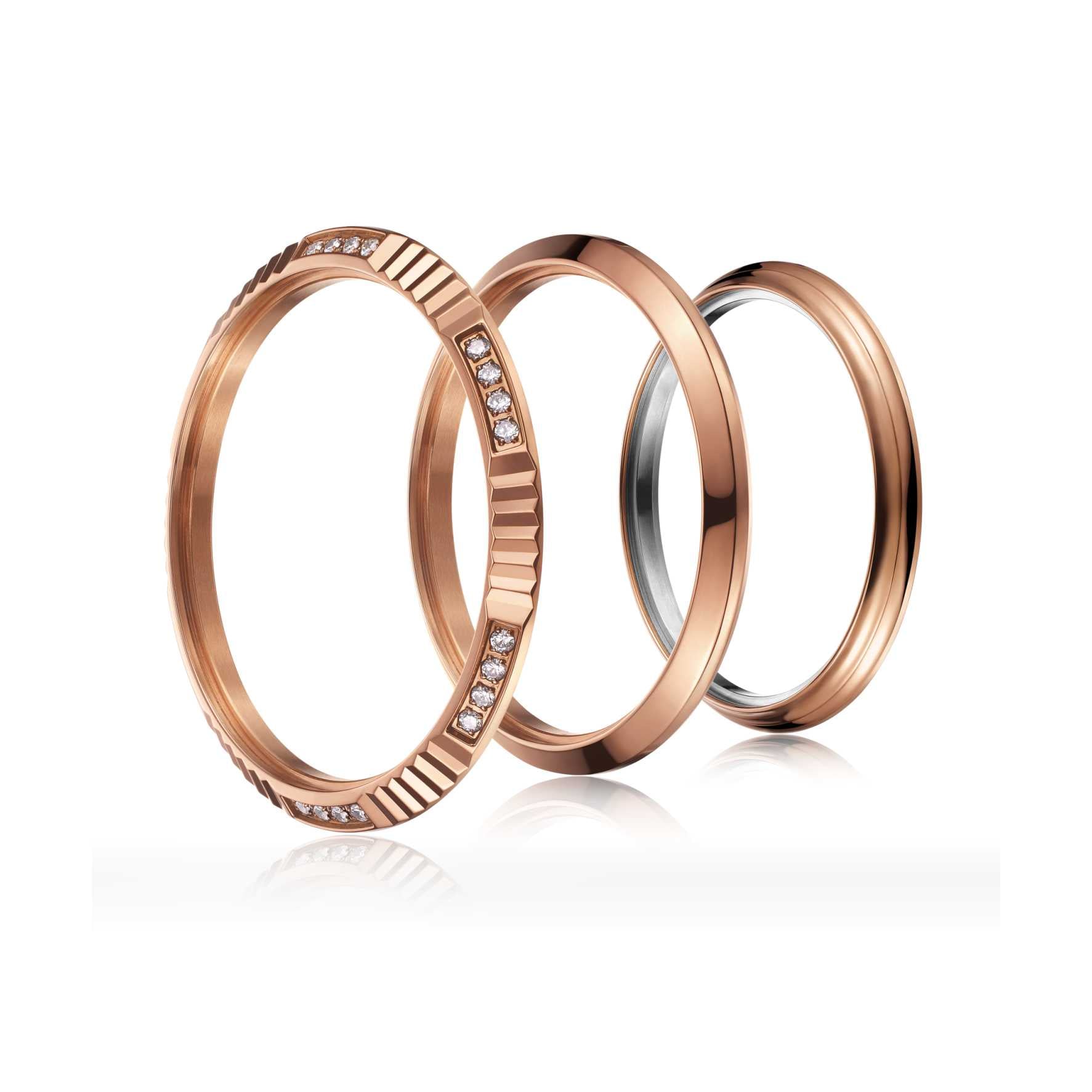 18 Karat Gold Bezel
