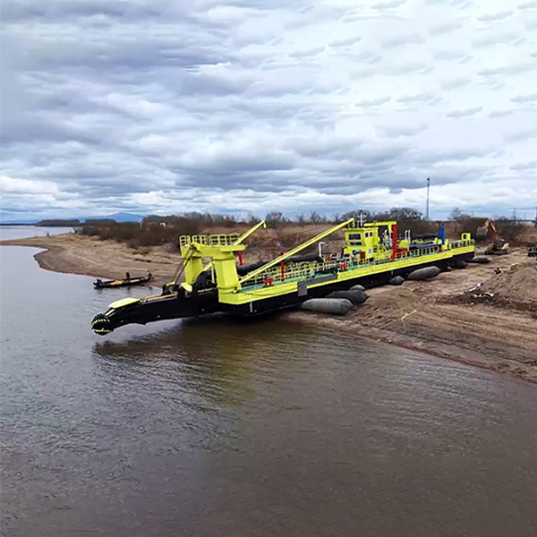 Exploring Various Applications of Dredging Equipment in Different Industries