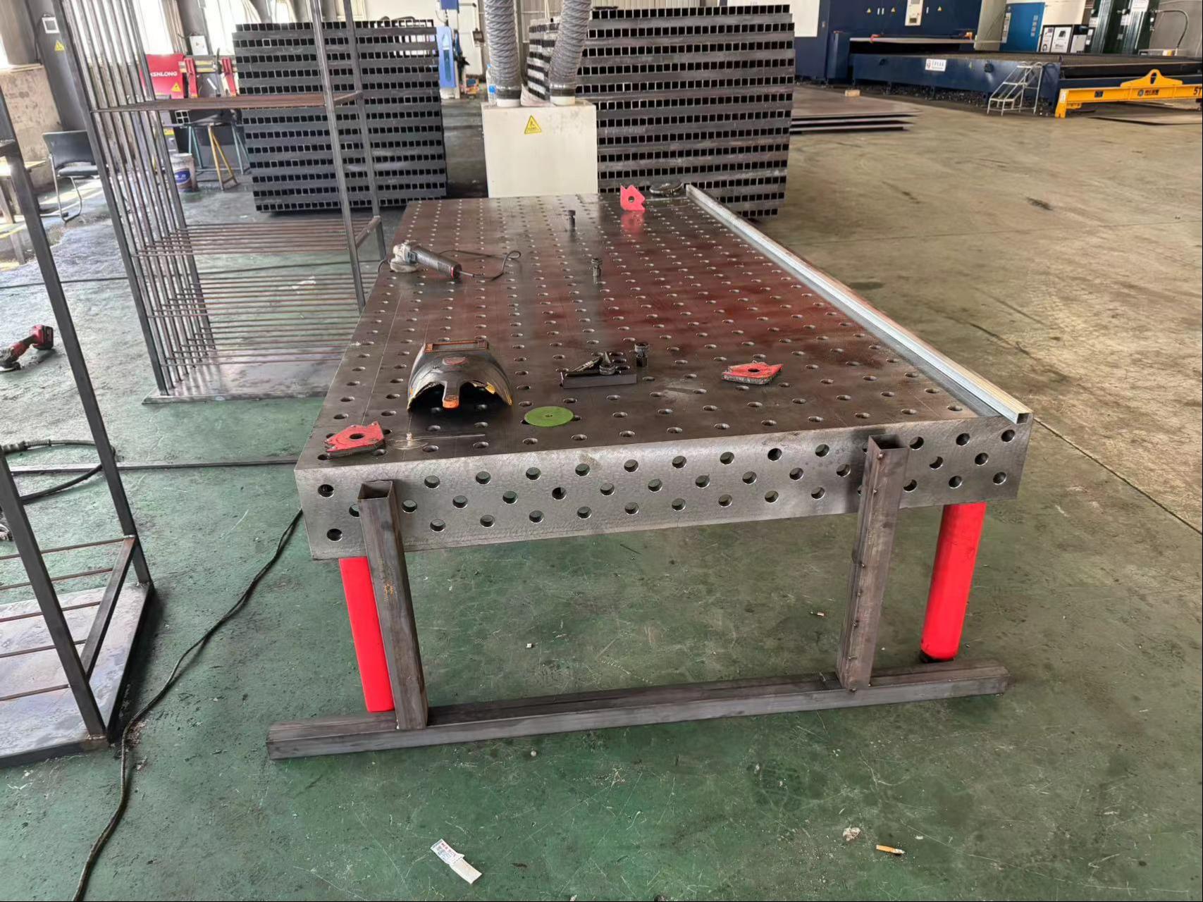 Welding platform