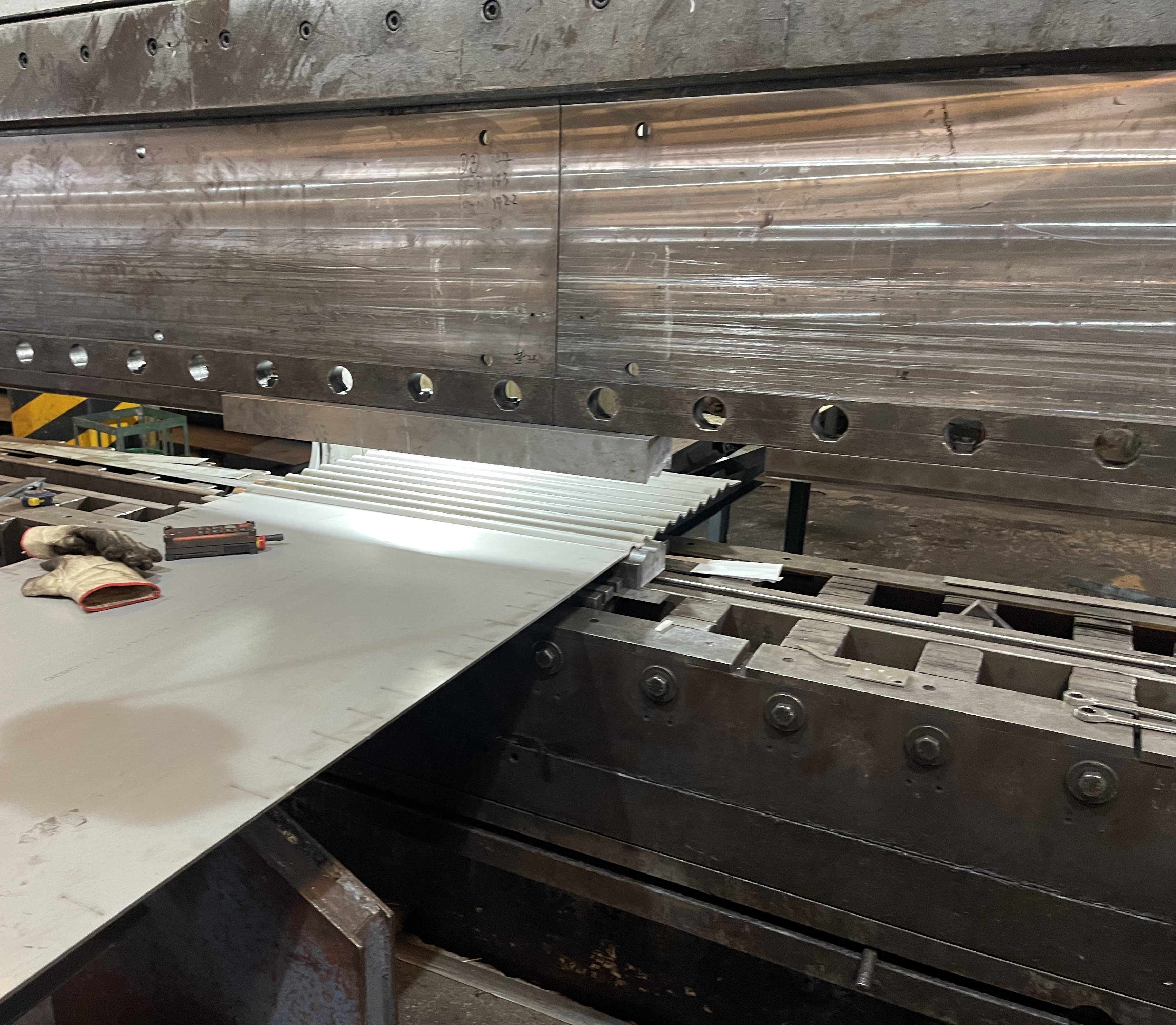 How Steel Coil Quality Affects Metal Fabrication Performance ?