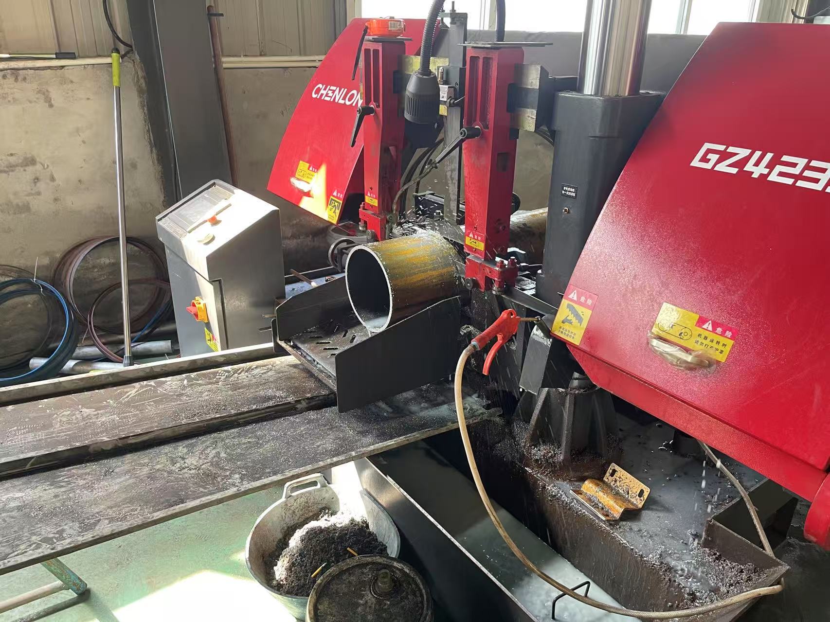 sawing machine.jpg