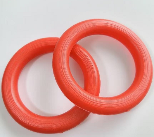 Ludicra Infantilia per Sufflatum Formata (Fissa, Durable et Colorata)