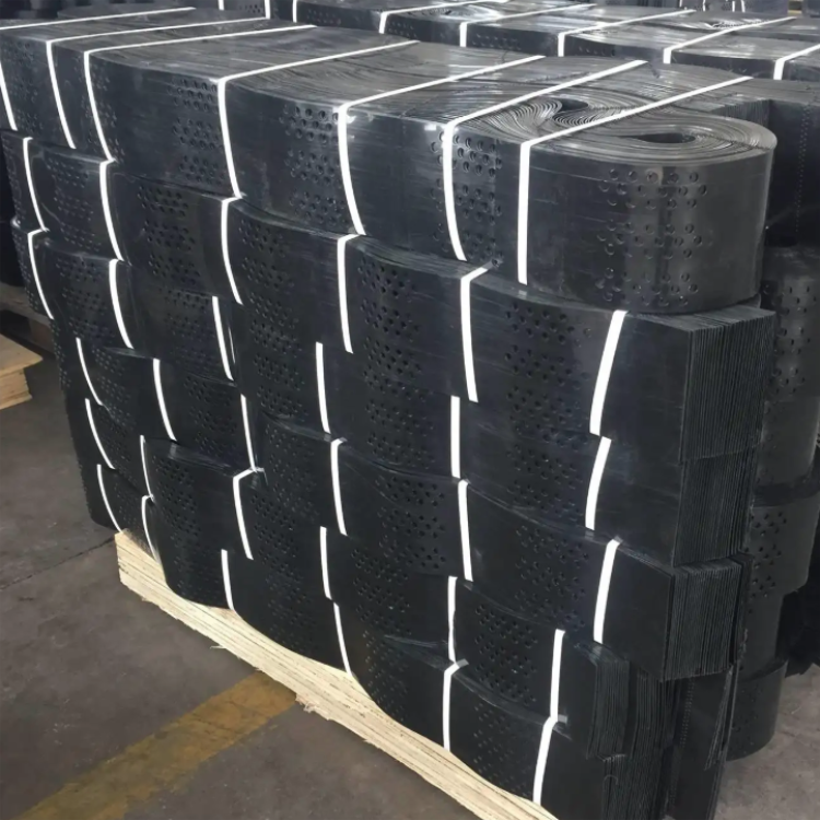 How geocells are used in slope protection projects